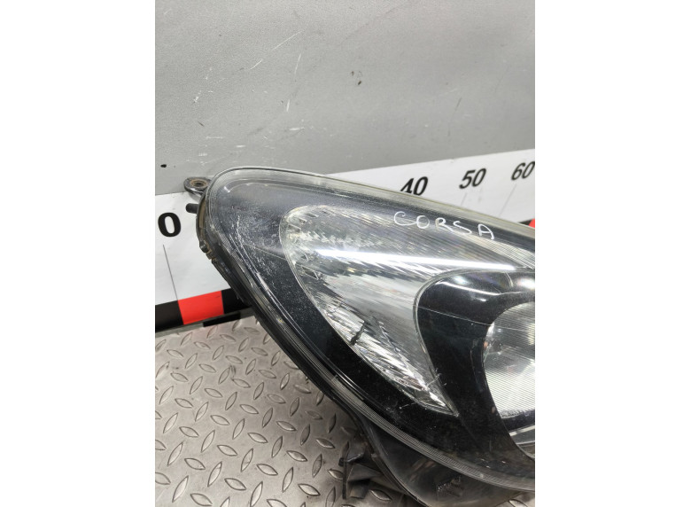 Фара правая к Opel Corsa, 2011г.