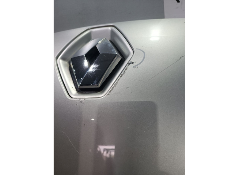 Капот к Renault Laguna, 2010г.