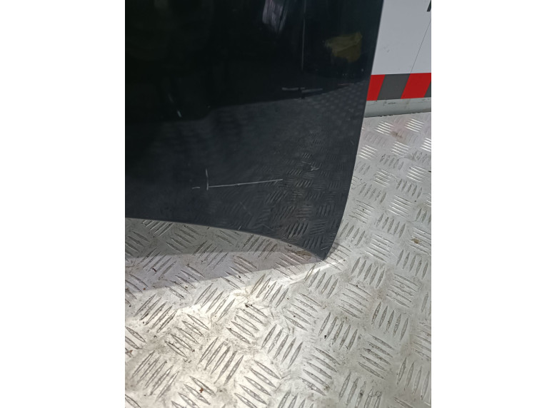 Капот к Volkswagen Golf, 2006г.