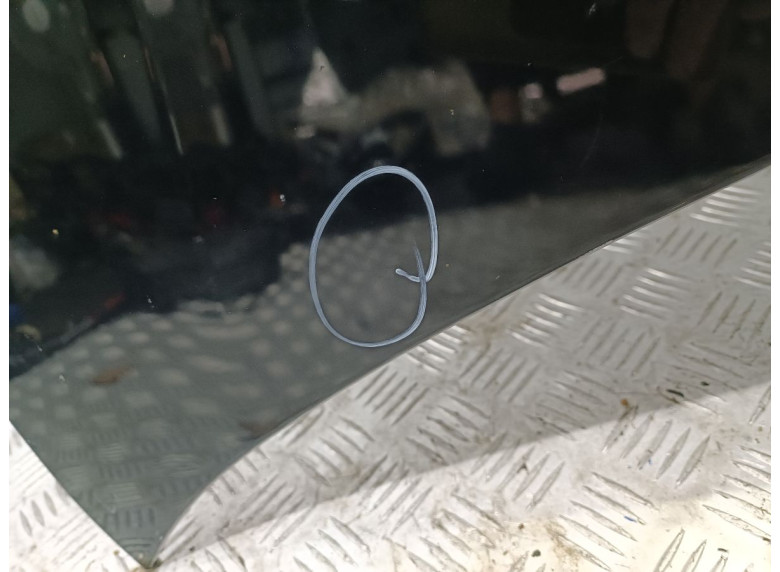 Капот к Volkswagen Golf, 2006г.