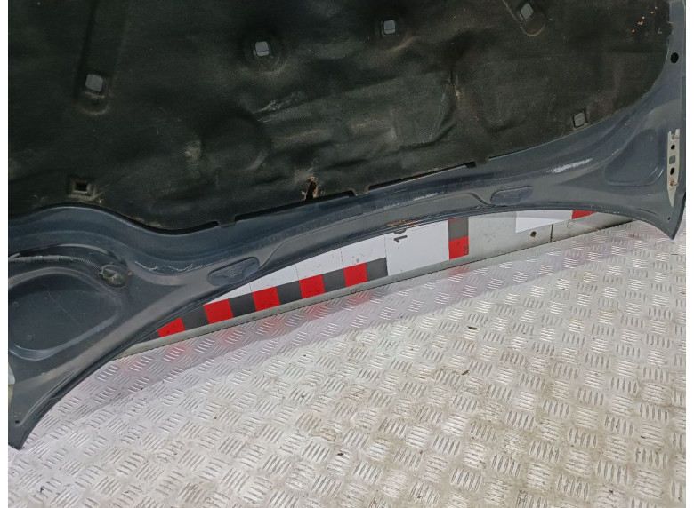 Капот к Volkswagen Golf, 2006г.