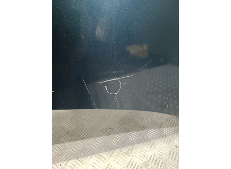 Капот к Volkswagen Passat, 2006г.