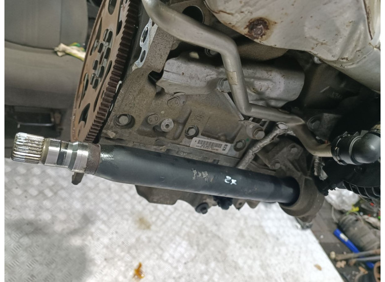 Полуось передняя правая (приводной вал, ШРУС) к Saab 9-3