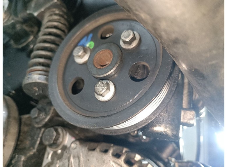 Насос гидроусилителя руля к Насос гидроусилителя руля к Peugeot 607 undefined г. 607