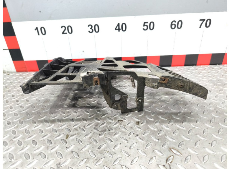 Кронштейн крепления бампера заднего к Ford S-Max, 2007г.