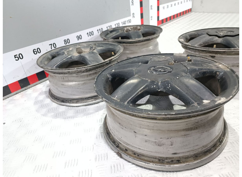 Диск литой к Opel Vectra, 1998г.