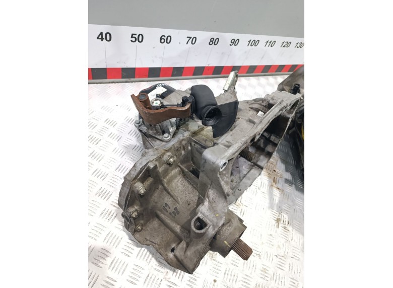 КПП механическая (МКПП) к КПП механическая (МКПП) к Dacia Sandero undefined г. Sandero