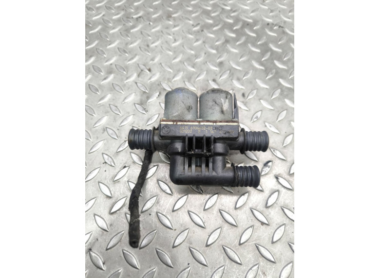 Кран отопителя (печки) к BMW 5 E39, 2001г.