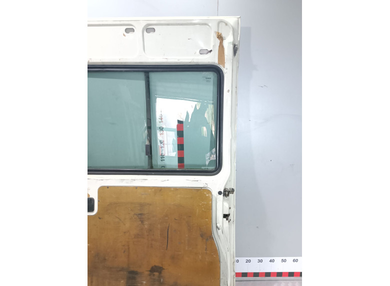 Дверь сдвижная правая к Iveco Daily, 2008г.