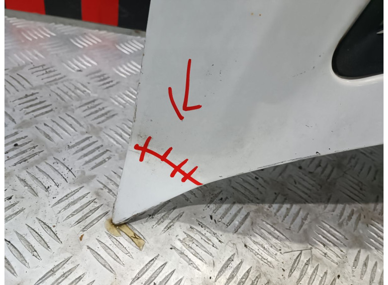 Капот к Mercedes Sprinter, 2006г.