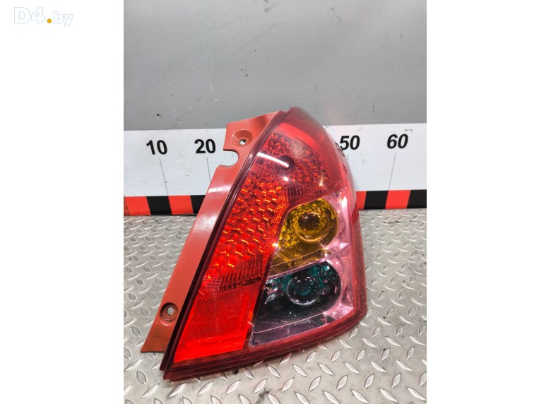 Фонарь задний правый к Suzuki Swift undefined г.