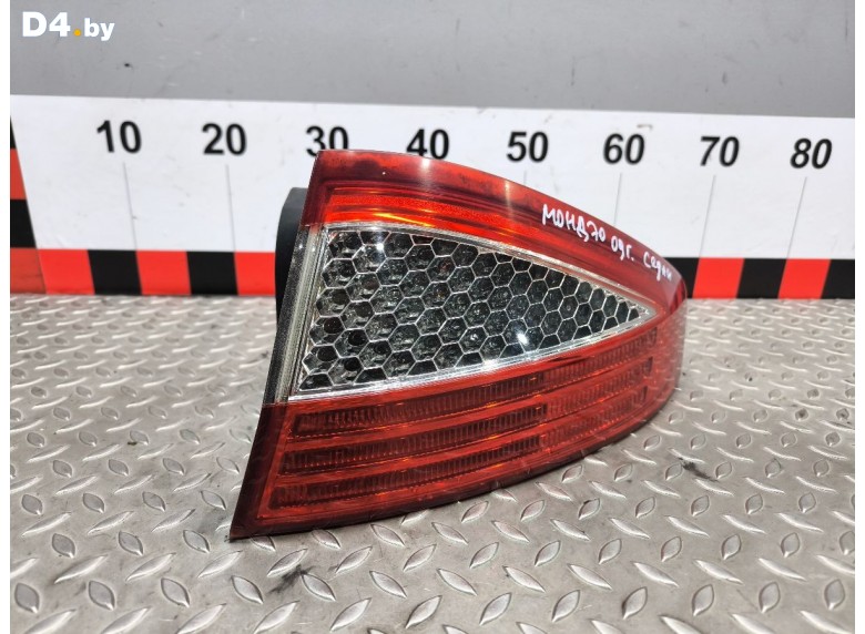 Фонарь задний правый к Ford Mondeo undefined г.