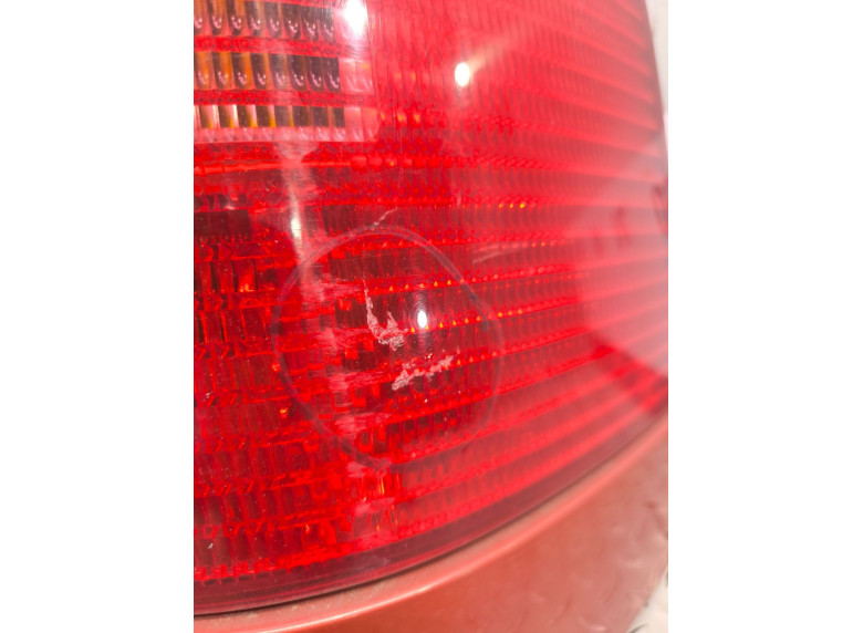 Фонарь задний правый к Volkswagen Sharan, 2003г.
