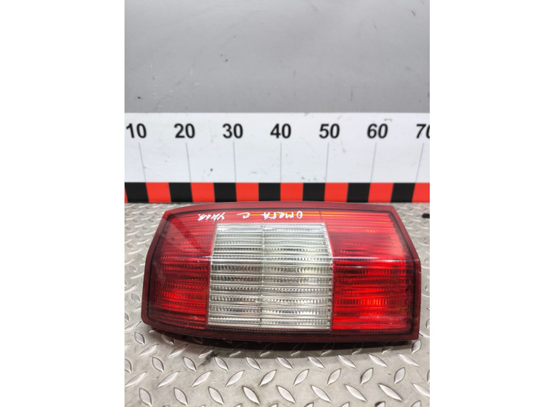 Фонарь задний правый к Opel Omega, 2001г.