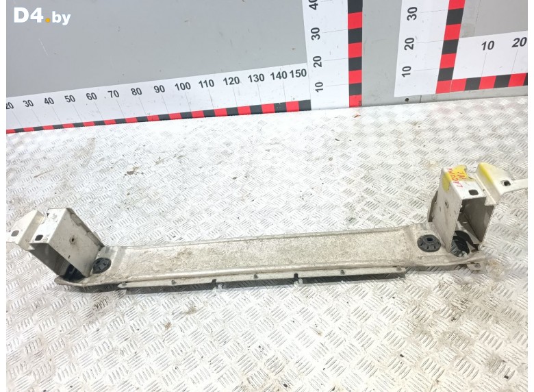 Балка под радиатор к Renault Laguna undefined г.