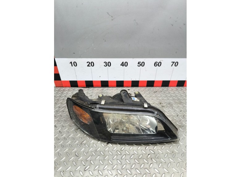 Фара правая к Фара правая к Mitsubishi SpaceStar undefined г. Space Star