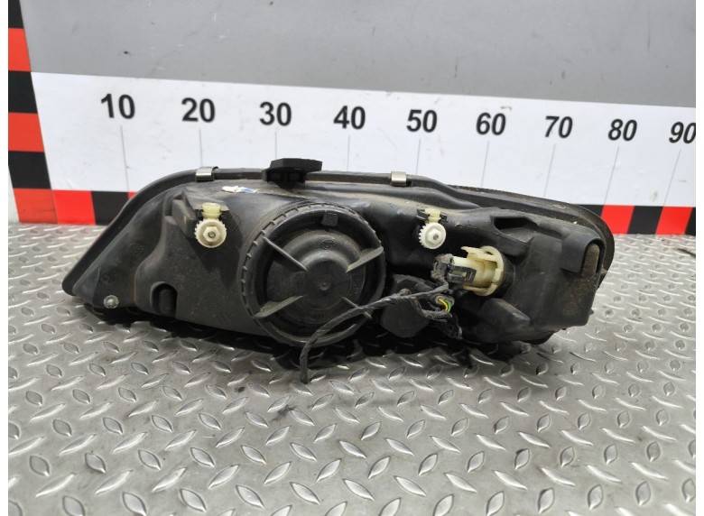 Фара правая к Фара правая к Mitsubishi SpaceStar undefined г. Space Star