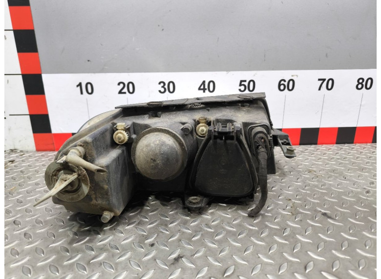 Фара левая к Volkswagen Passat, 2003г.