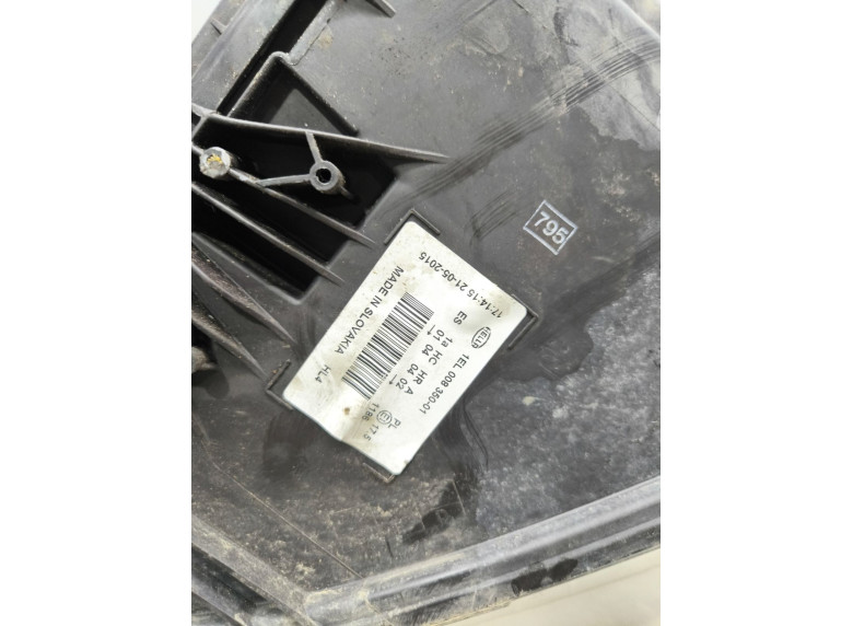 Фара левая к Volkswagen Passat, 2003г.