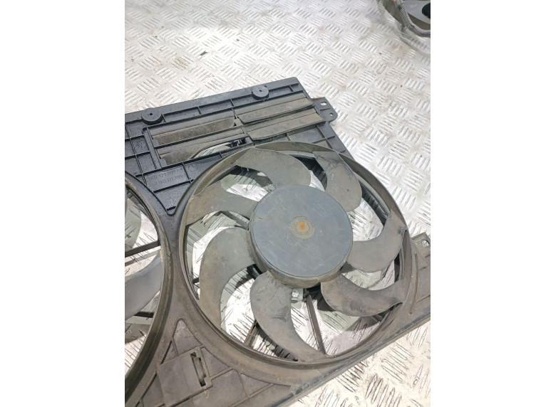 Вентилятор кондиционера к Volkswagen Golf, 2006г.