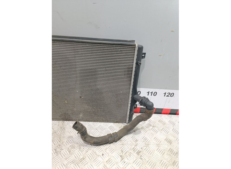 Радиатор (основной) к Audi A3, 2010г.
