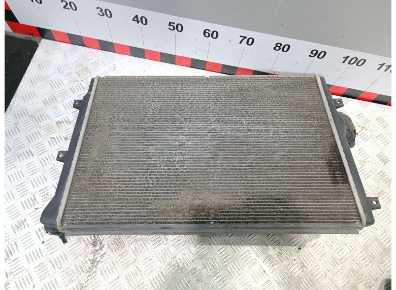 Радиатор (основной) к Audi A3, 2010г.