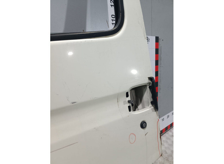 Дверь передняя левая к Iveco Daily, 2009г.