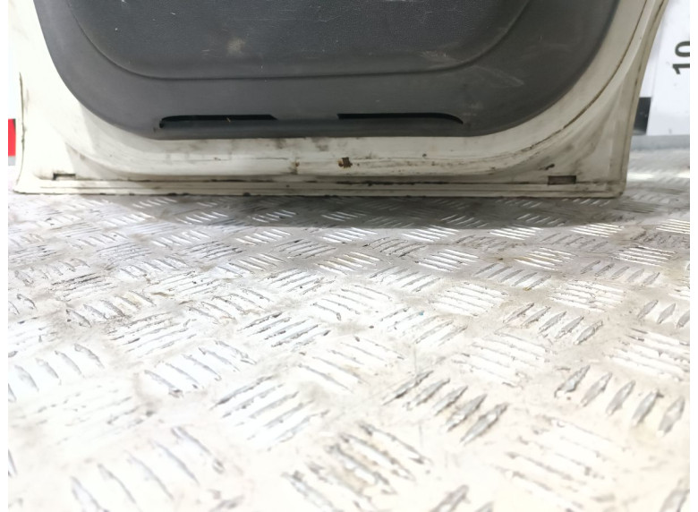 Дверь передняя левая к Iveco Daily, 2009г.