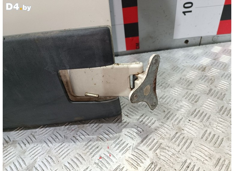 Петля двери задней правой к Iveco Daily undefined г.