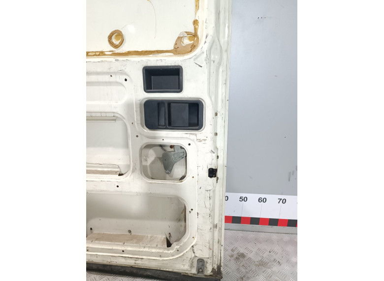 Дверь задняя распашная правая к Iveco Daily, 2009г.