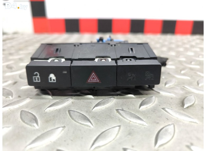 Кнопка аварийной сигнализации к Opel Meriva undefined г.