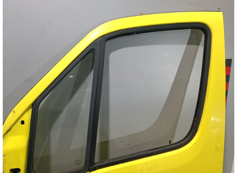 Дверь передняя левая к Mercedes Sprinter, 2006г.