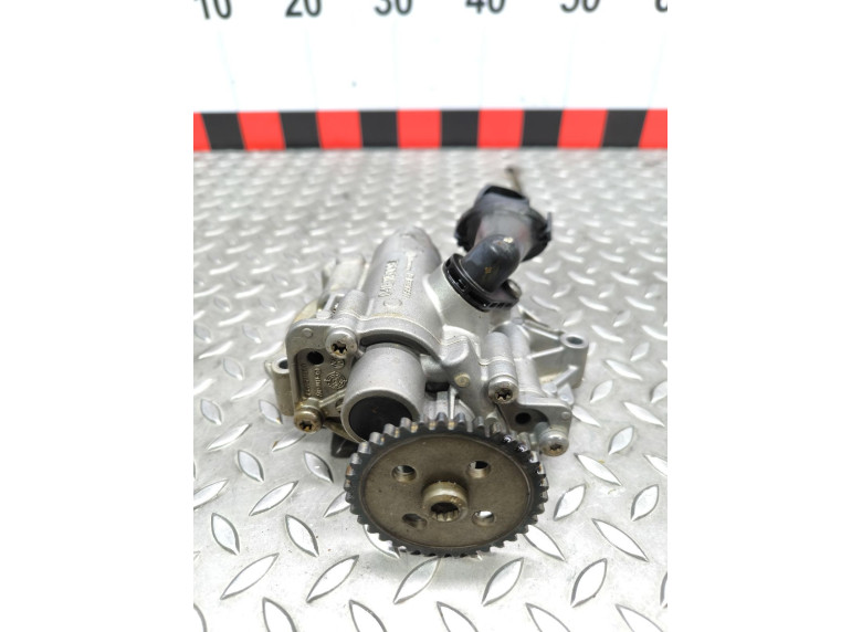 Насос масляный к Volkswagen Golf, 2015г.