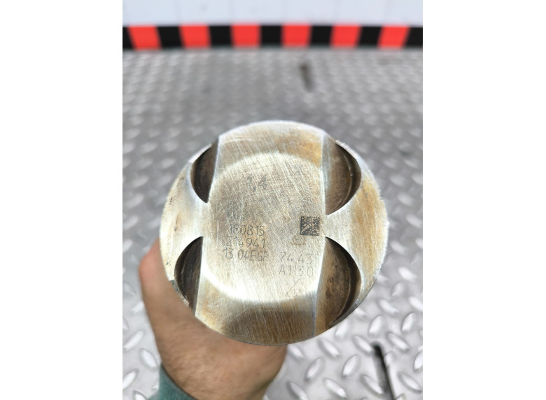 Поршень к Volkswagen Golf, 2015г.