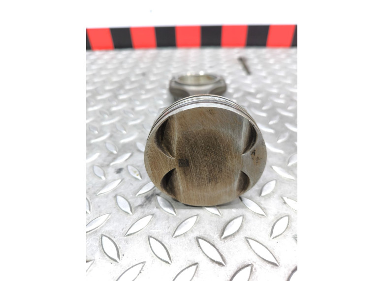 Поршень к Volkswagen Golf, 2015г.