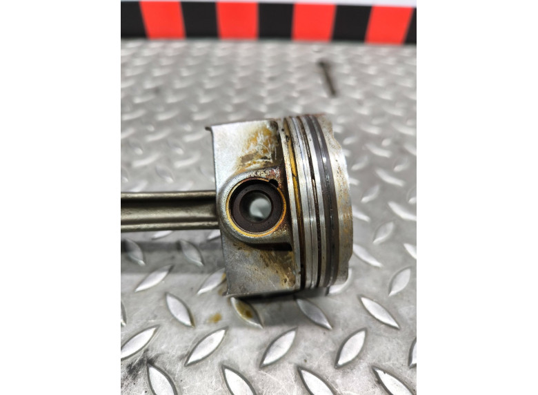 Поршень к Volkswagen Golf, 2015г.