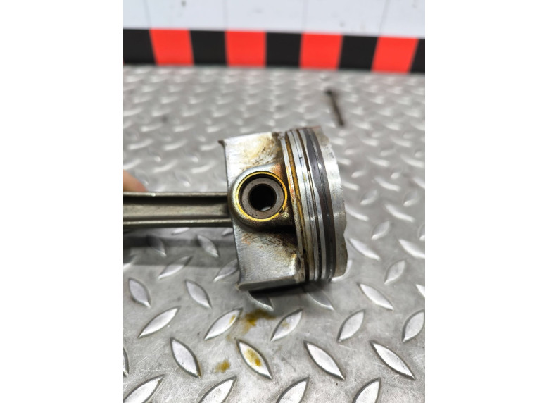 Поршень к Volkswagen Golf, 2015г.