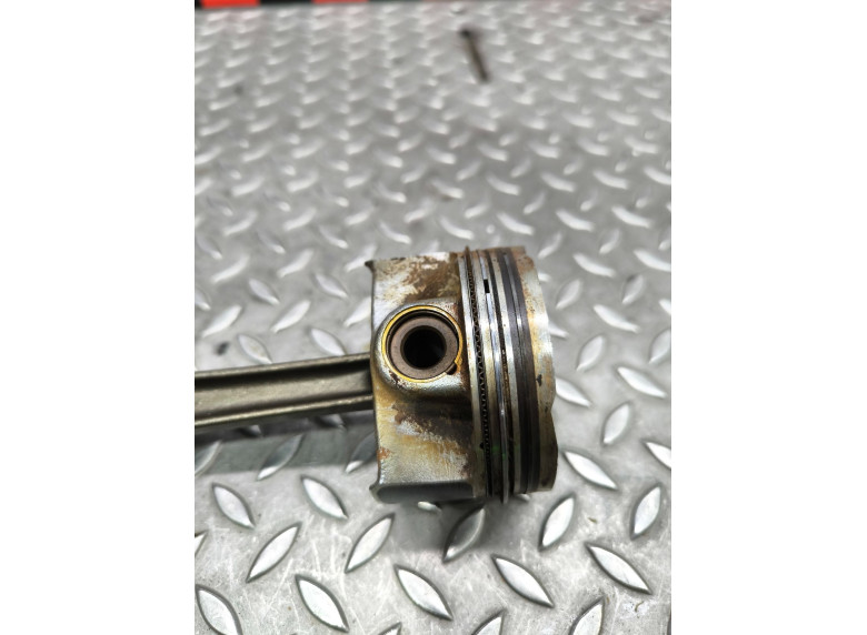 Поршень к Volkswagen Golf, 2015г.