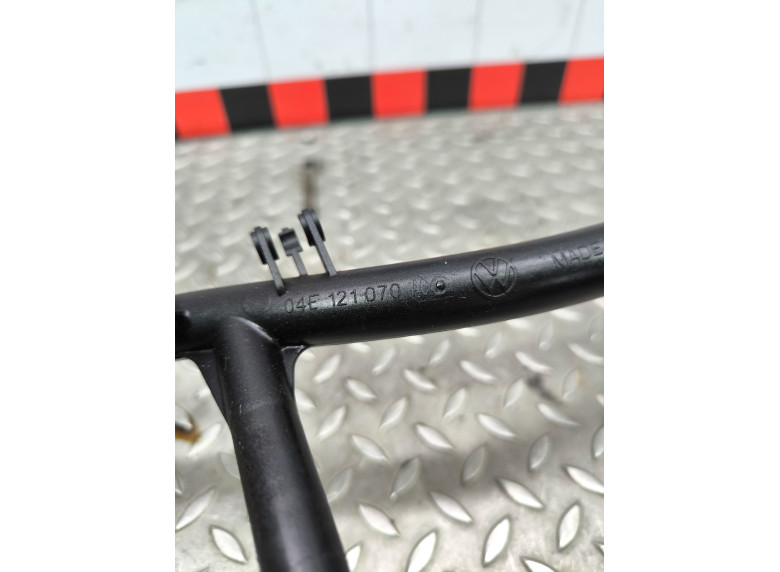 Трубка охлаждающей жидкости пластиковая к Volkswagen Golf, 2015г.