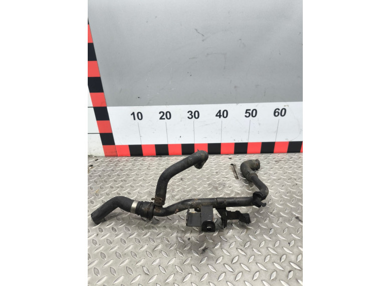 Трубка охлаждающей жидкости металлическая к Volkswagen Passat, 1998г.