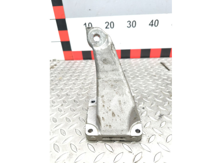 Кронштейн двигателя к SsangYong Actyon, 2014г.