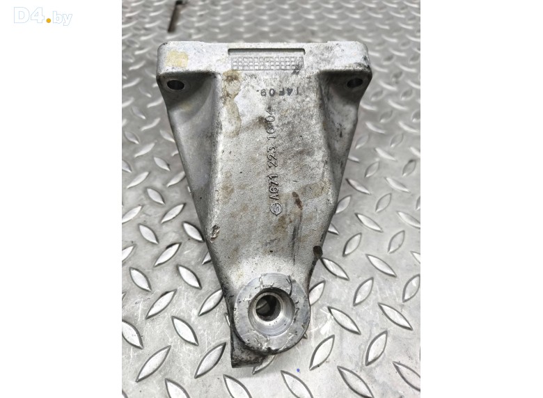 Кронштейн двигателя к SsangYong Actyon undefined г.