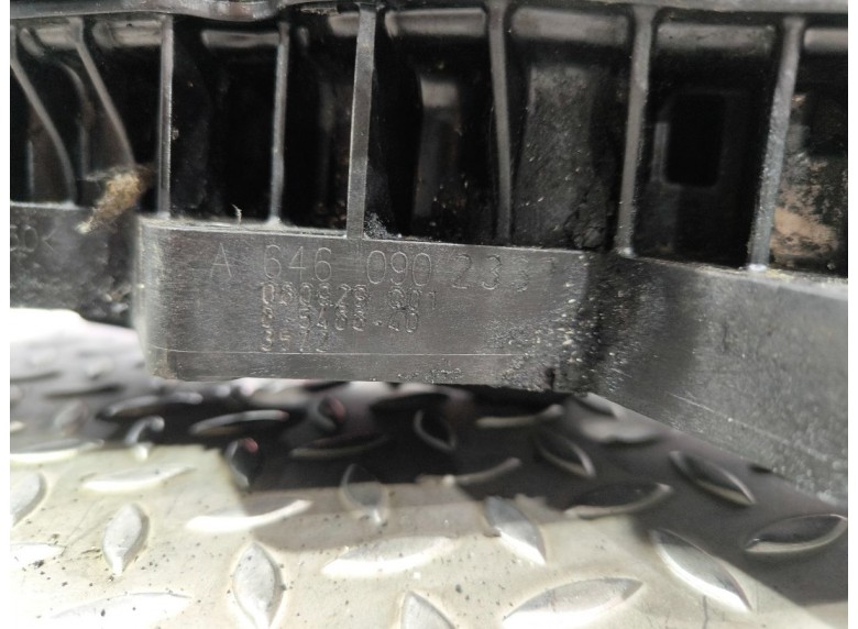 Коллектор впускной к Коллектор впускной к Mercedes EW211 undefined г. E W211