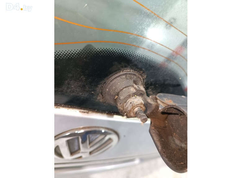 Моторчик заднего стеклоочистителя (дворника) к Volkswagen Sharan undefined г.