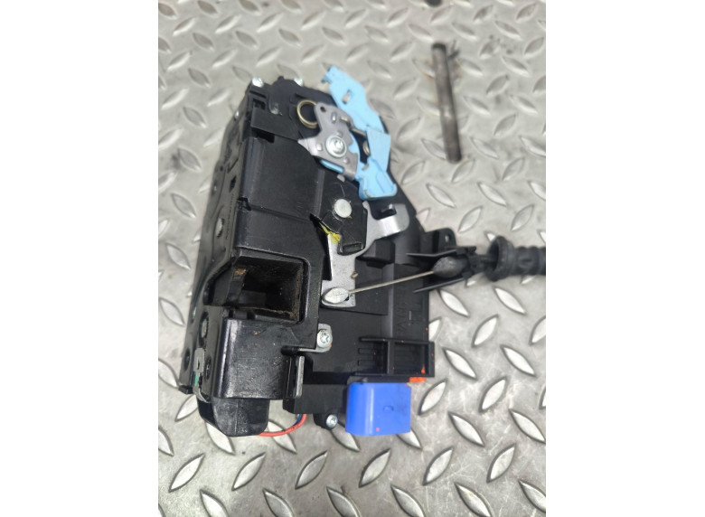 Замок двери передней левой к Замок двери передней левой к Skoda Octavia undefined г. Octavia