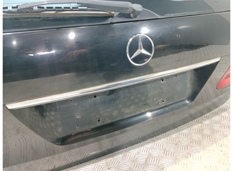 Накладка подсветки номера к Mercedes E W211, 2006г.
