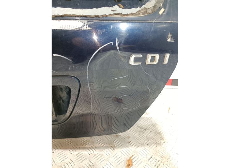 Крышка багажника (дверь 3-5) к Mercedes C W203, 2002г.