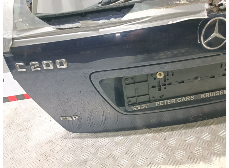 Крышка багажника (дверь 3-5) к Mercedes C W203, 2002г.