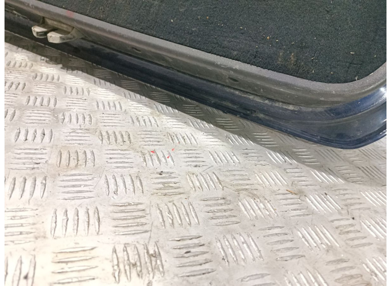 Крышка багажника (дверь 3-5) к Mercedes C W203, 2002г.