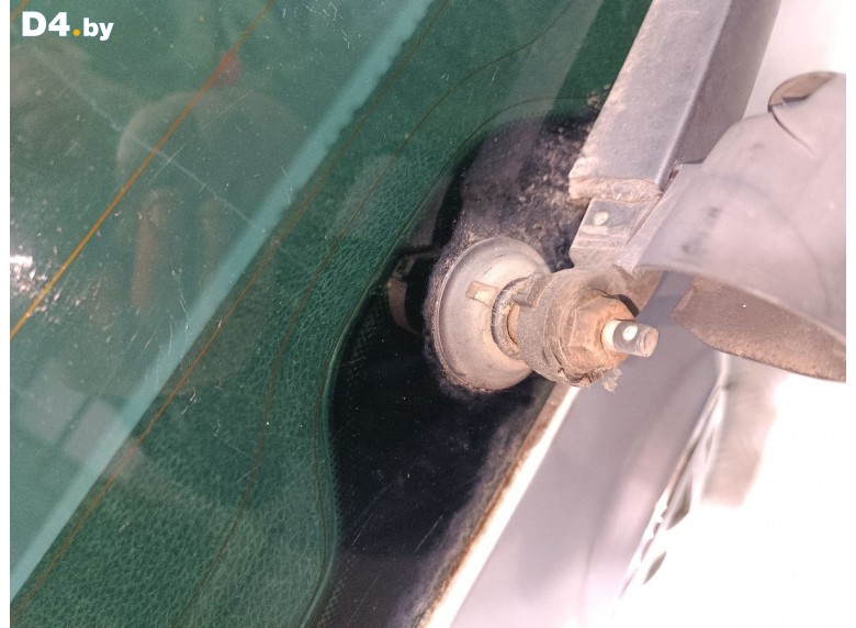 Моторчик заднего стеклоочистителя (дворника) к Volkswagen Passat undefined г.